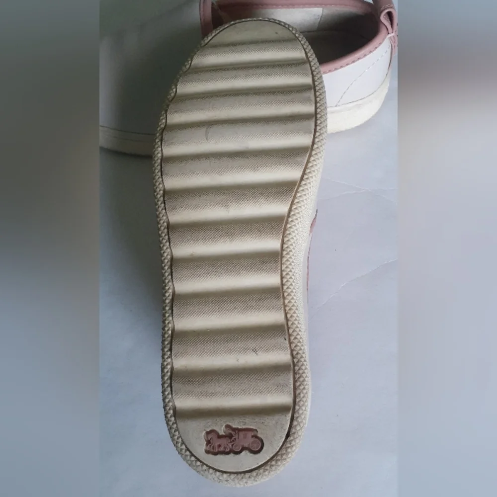 Coach White Leather Slip-On Flats with Pink Trim